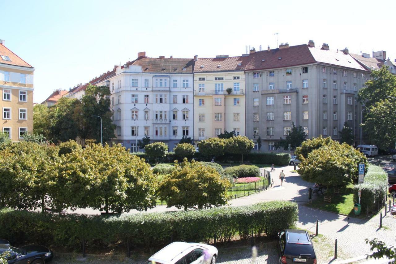 Cosy Apartment Under The Tower Praha Exteriér fotografie